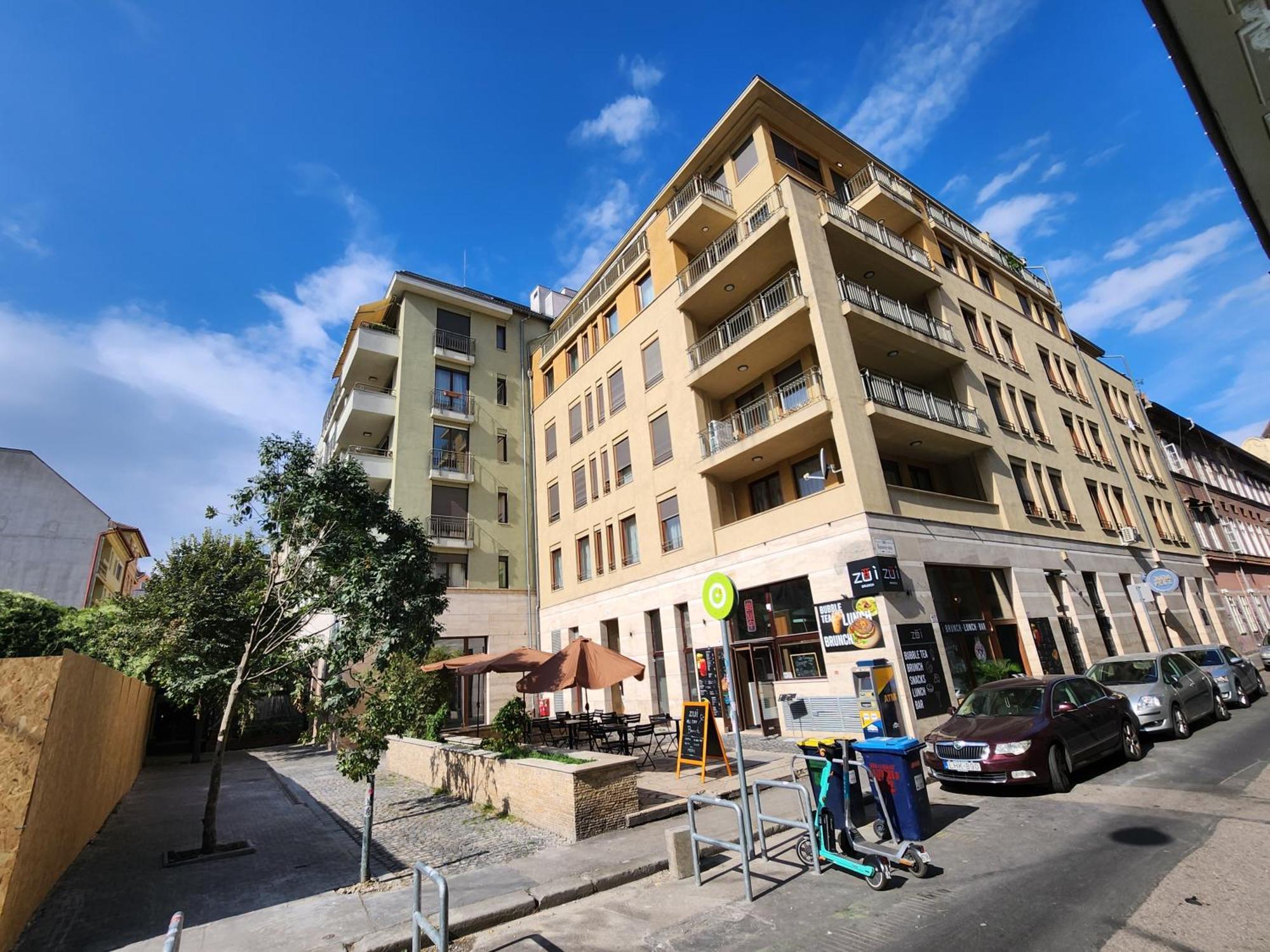 Cloud Apartment Gozsdu Budapest Exterior photo